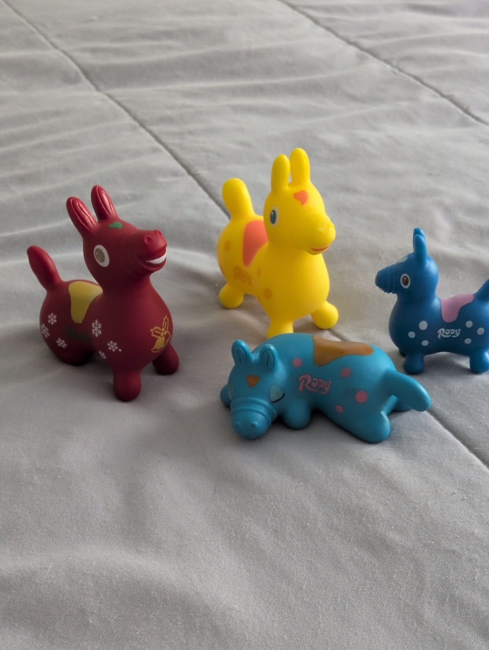 Small Rody Pony Toy - Blue, Yellow, Red Kids